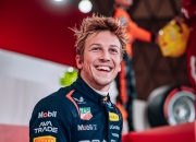 开云下载-红牛二队完胜哈斯车队，阿隆索关键制胜