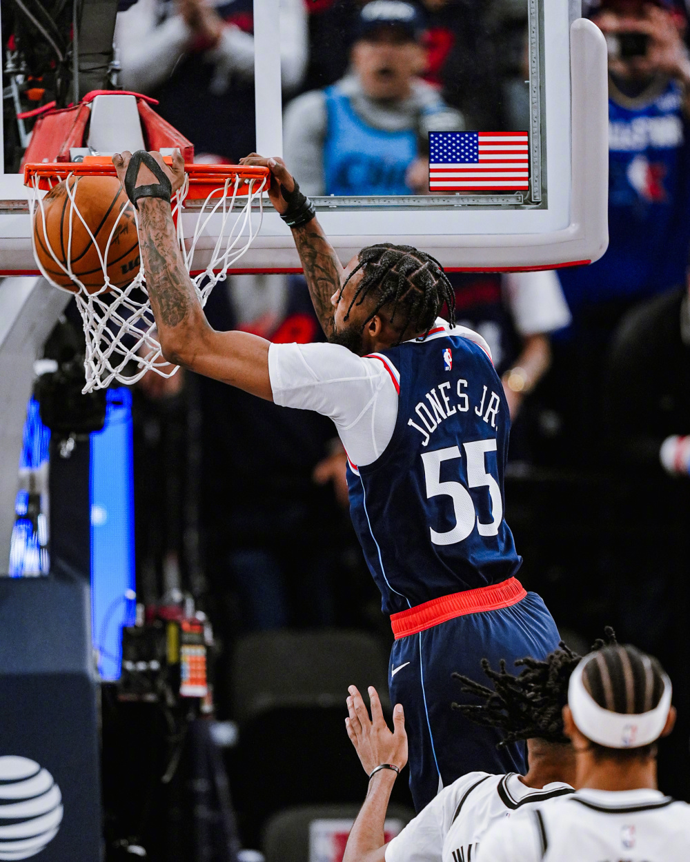 包含猛龙大胜篮网，伦纳德全场分领跑全队的词条