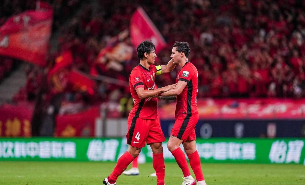 上海申花主场战平广州恒大，保持不败的简单介绍