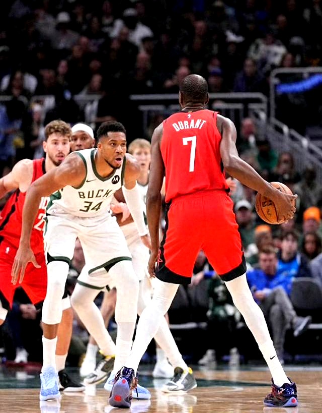 快船翻盘火箭，字母哥惊艳四座