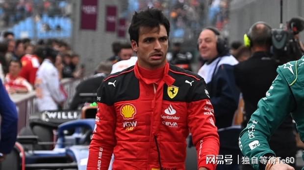 威廉姆斯翻盘阿斯顿马丁，塞恩斯关键制胜