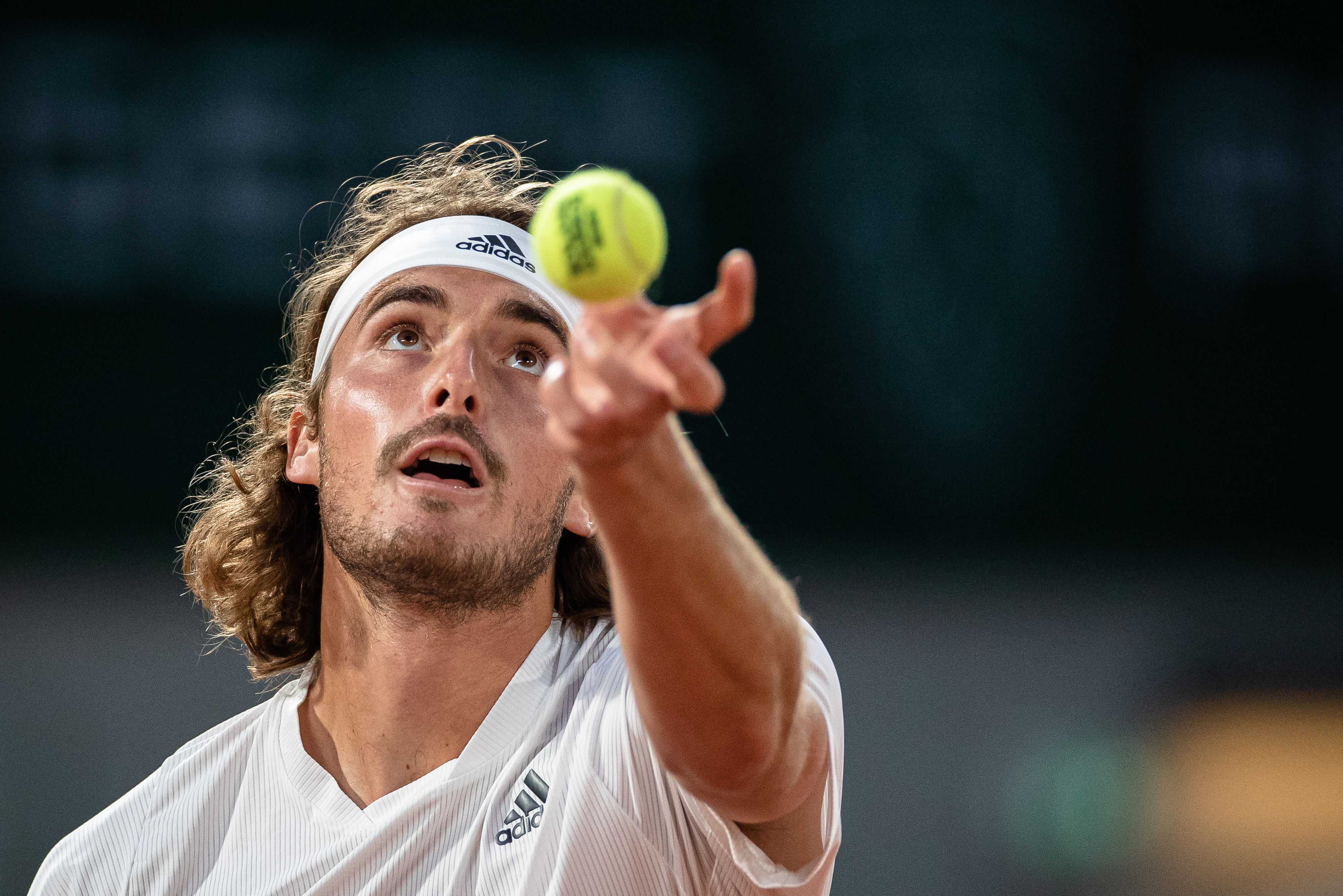 法网轻取戴维斯杯，西西帕斯关键制胜