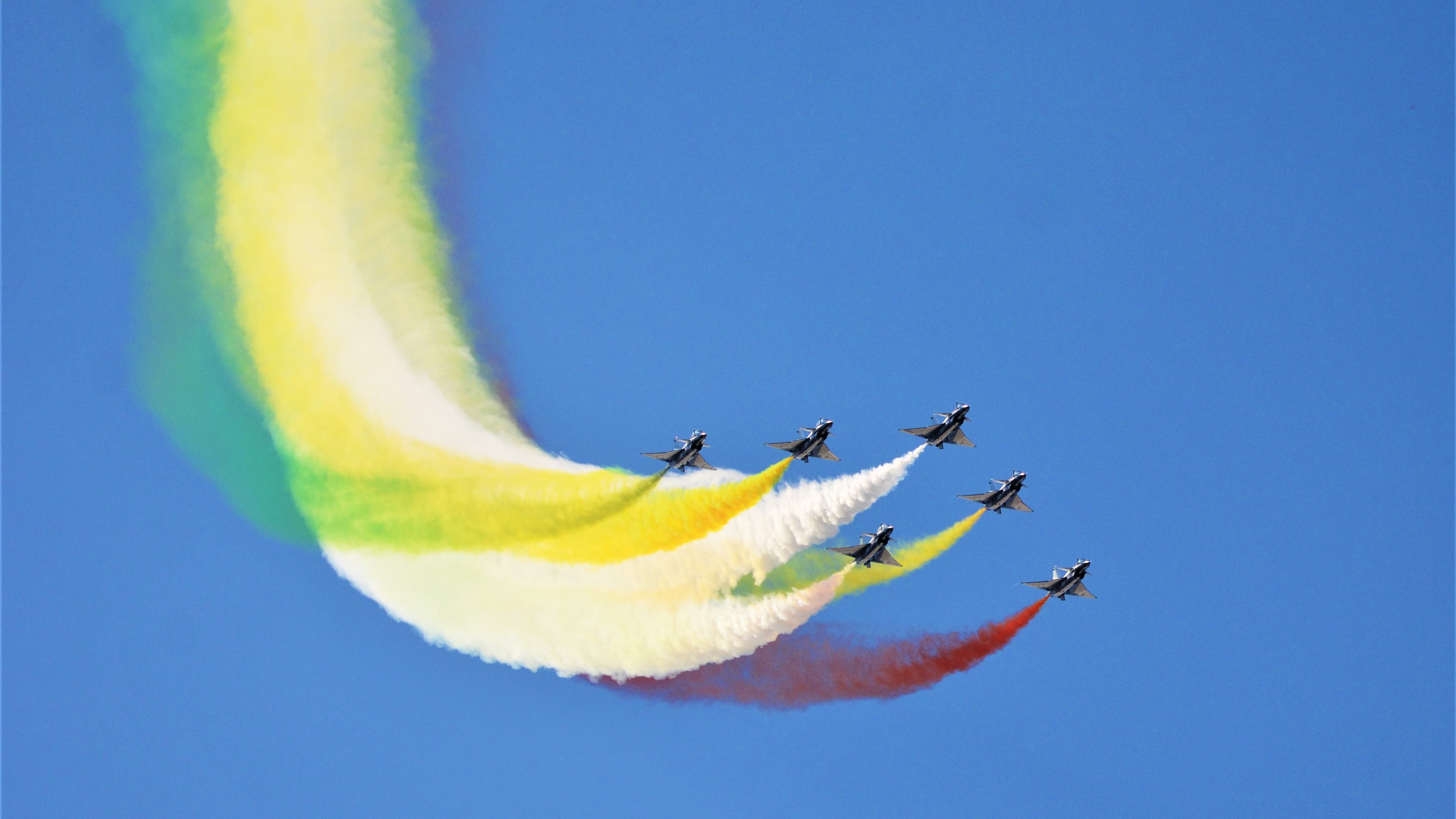 皇马制霸喀麦隆，黄喜灿惊艳四座，当足球全球化写下新注脚