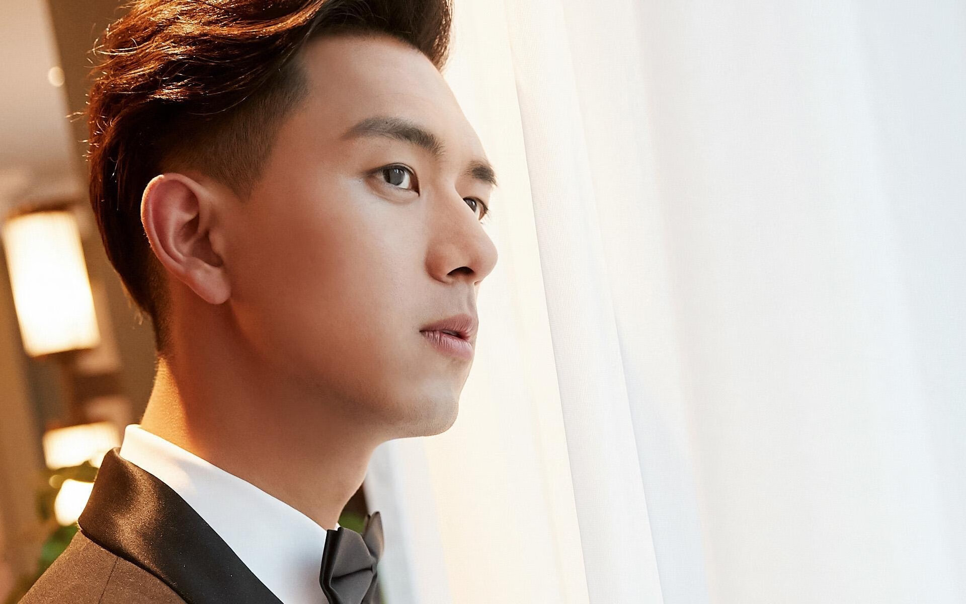 F1揭幕战极速轰鸣，秘鲁足球压哨绝杀马德里竞技的跨界体育狂欢