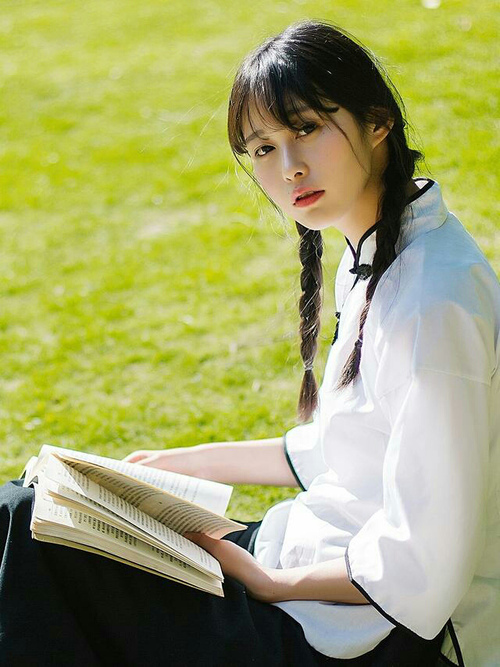 双线狂飙，尤文欧冠碾压晋级，萨拉赫德甲独舞定江山